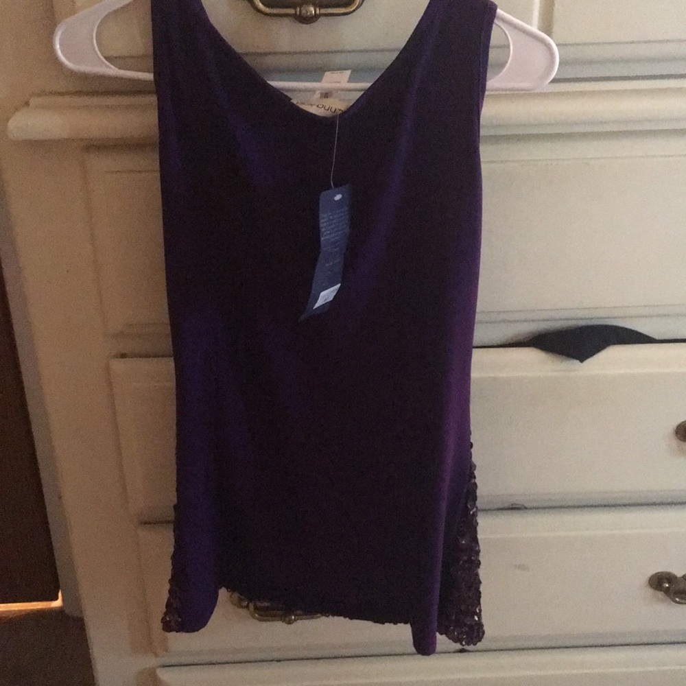 Tank top - Picture 2 of 2